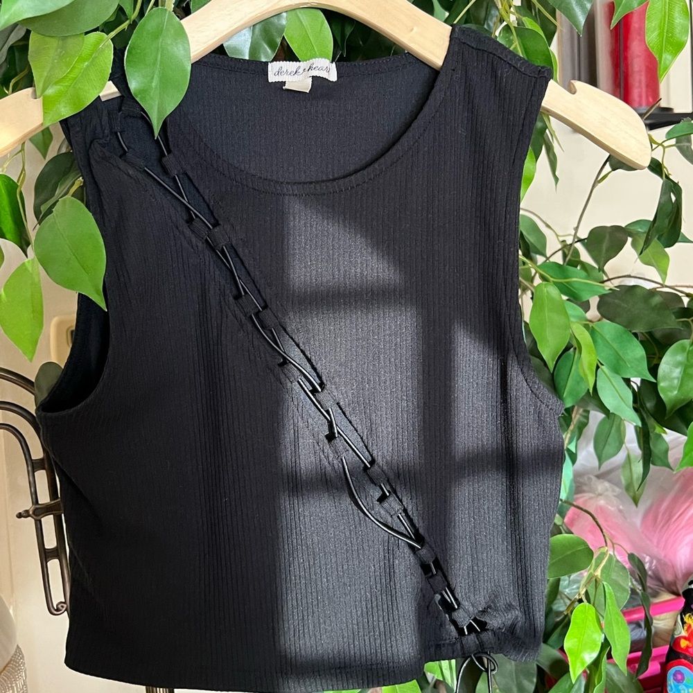 Derek Heart Black Sleeveless Asymmetrical Crop Top